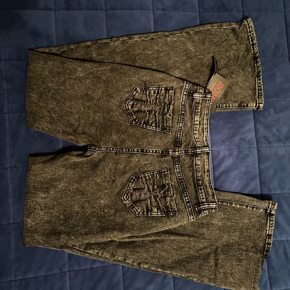 ROMWE Charcoal Acid Wash Denim